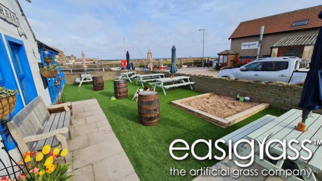 Artificial Grass pub garden | Easigrass Aberdeen